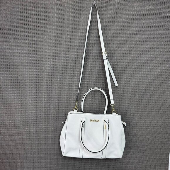 Kenneth Cole Reaction White Crossbody Handbag Womens Purse With Adjustable Strap - Picture 2 of 9